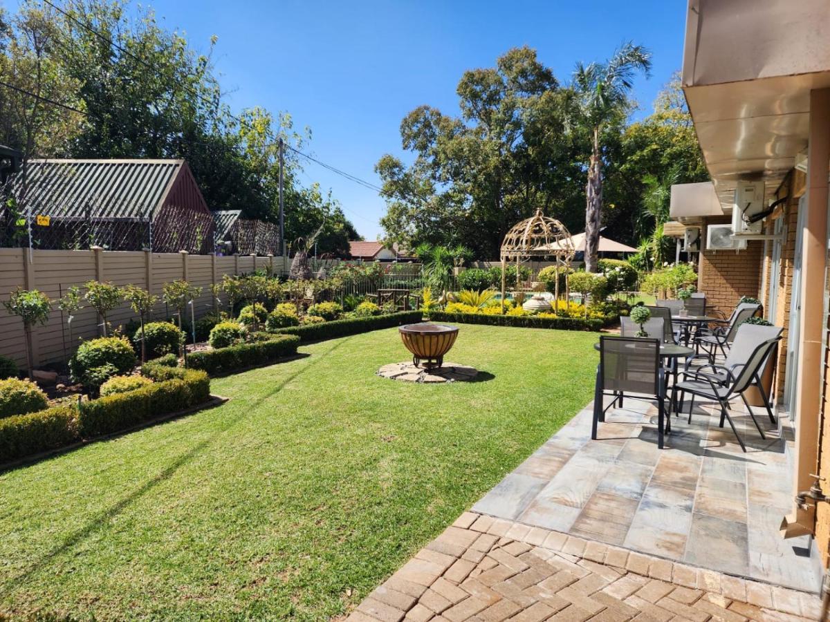 Villa Rose Cottages Блумфонтейн Екстер'єр фото